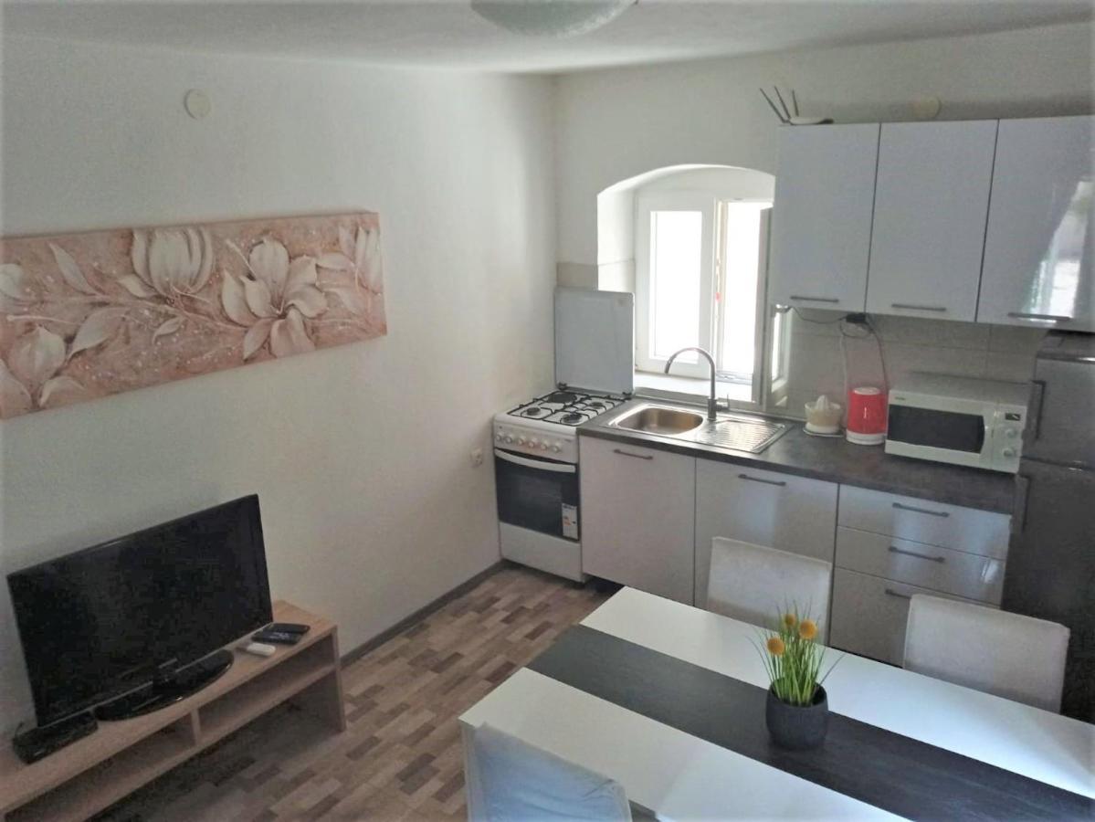 Apartment Karlito *
